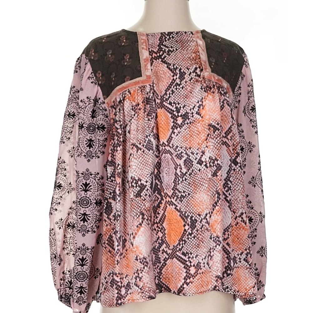 NWT Ivy Jane Pink and Orange Patterned Blouse